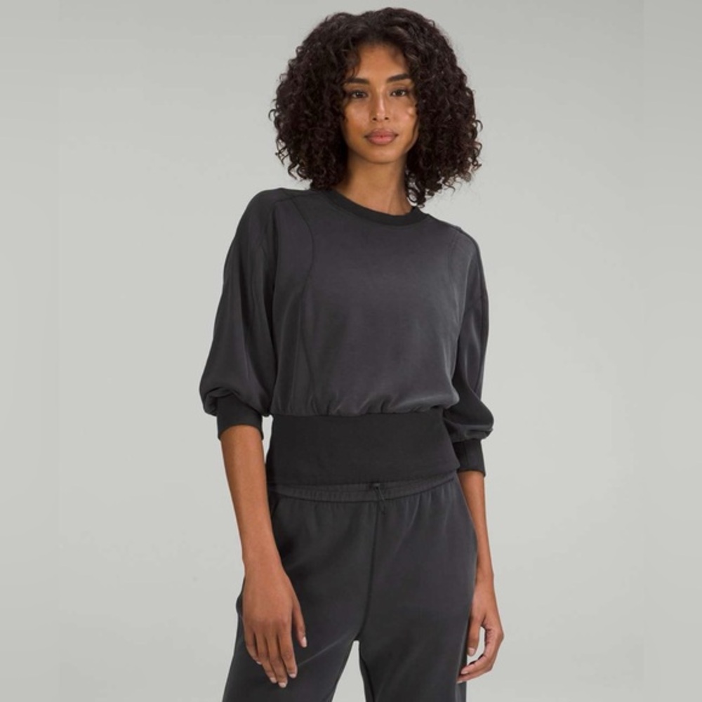 Lululemon Softstream Ribbed-Hem Pullover Women’s size 6